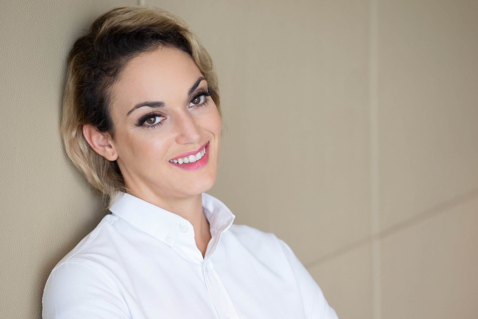Profesionalni make-up za posao: elegantan look u 10 minuta