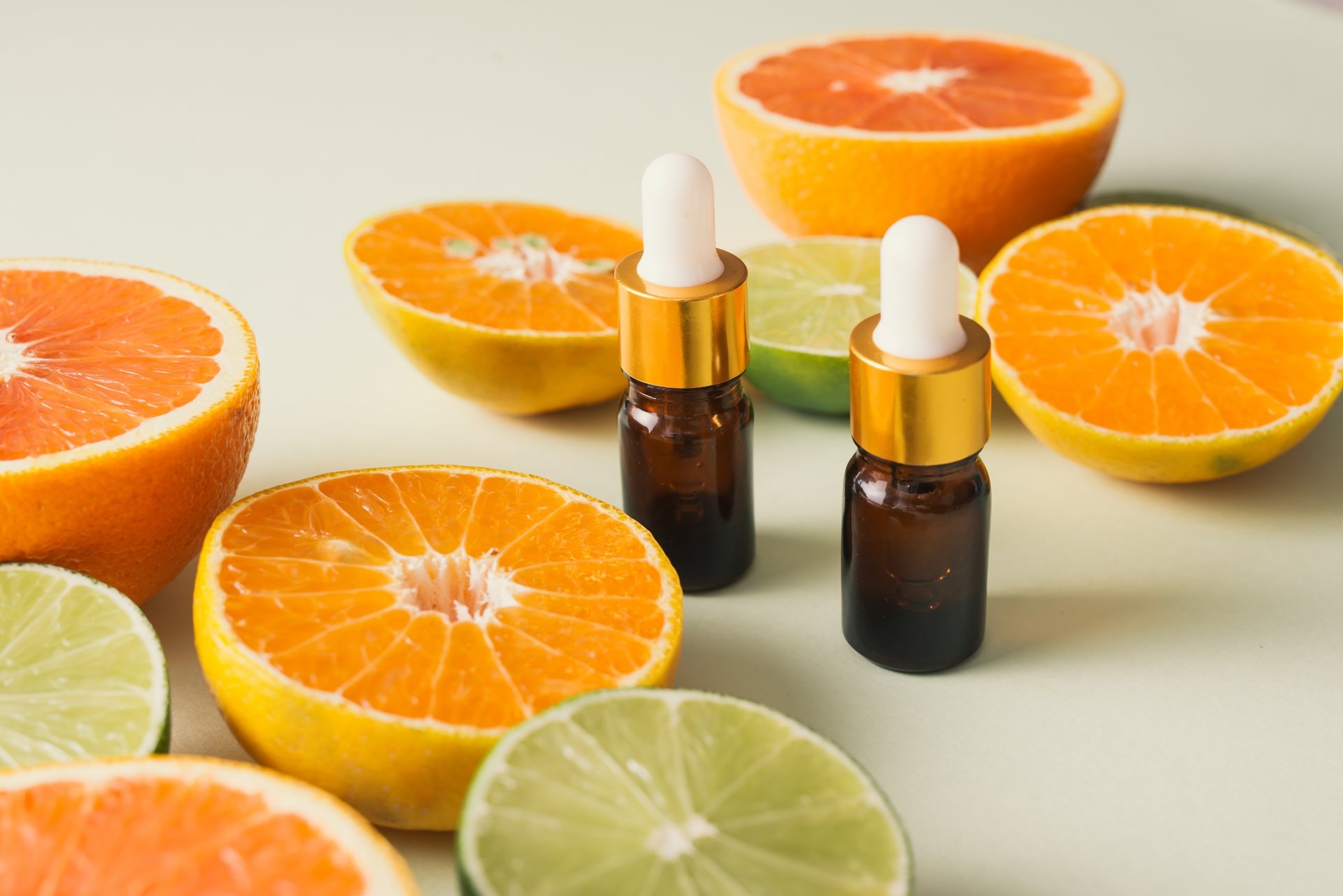 Niacinamid vs. vitamin C: mogu li se koristiti zajedno?