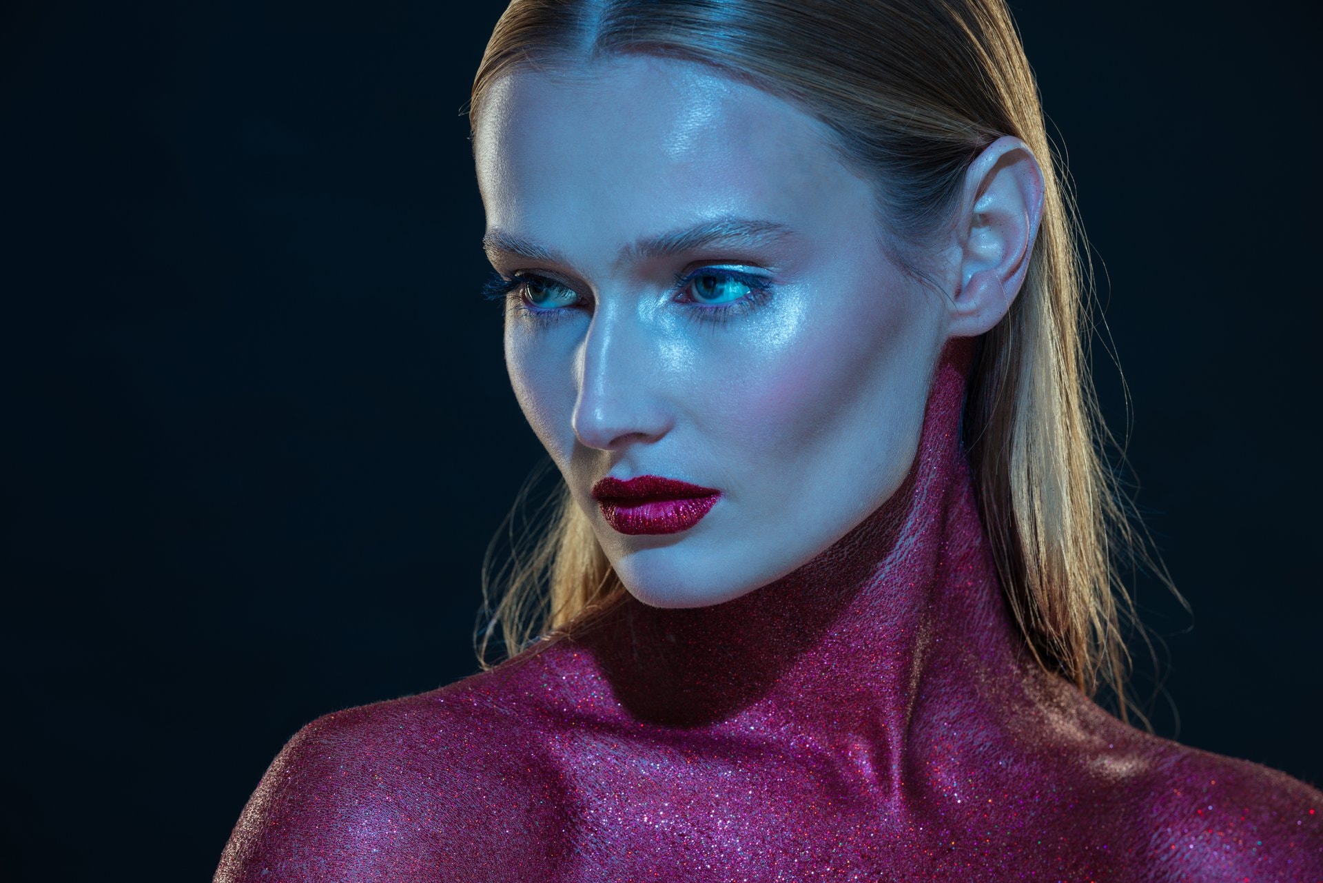 Alien Girl make-up: futuristički trend koji osvaja 2026.