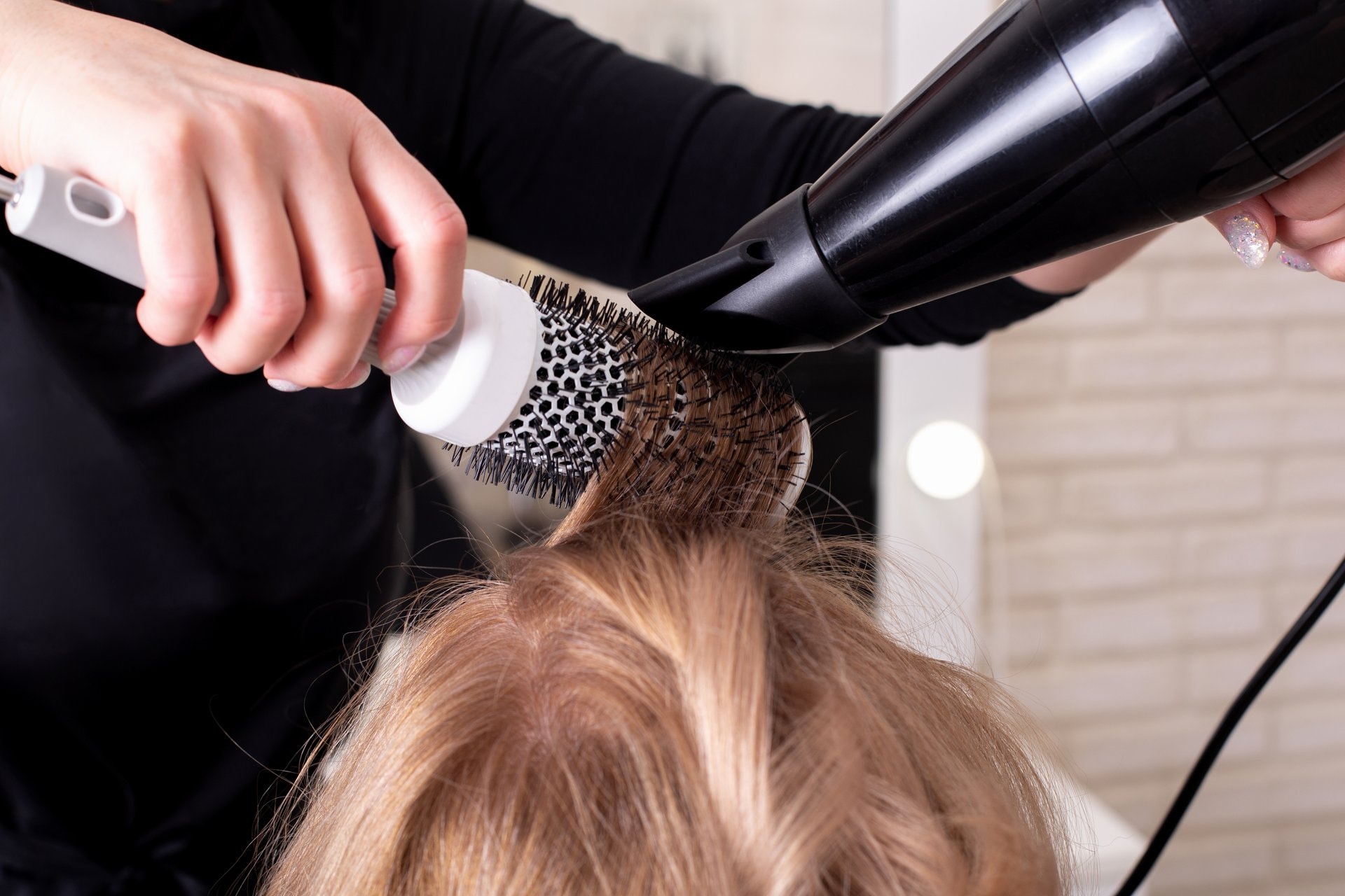 Blow dry bar: profesionalna frizura svaki dan