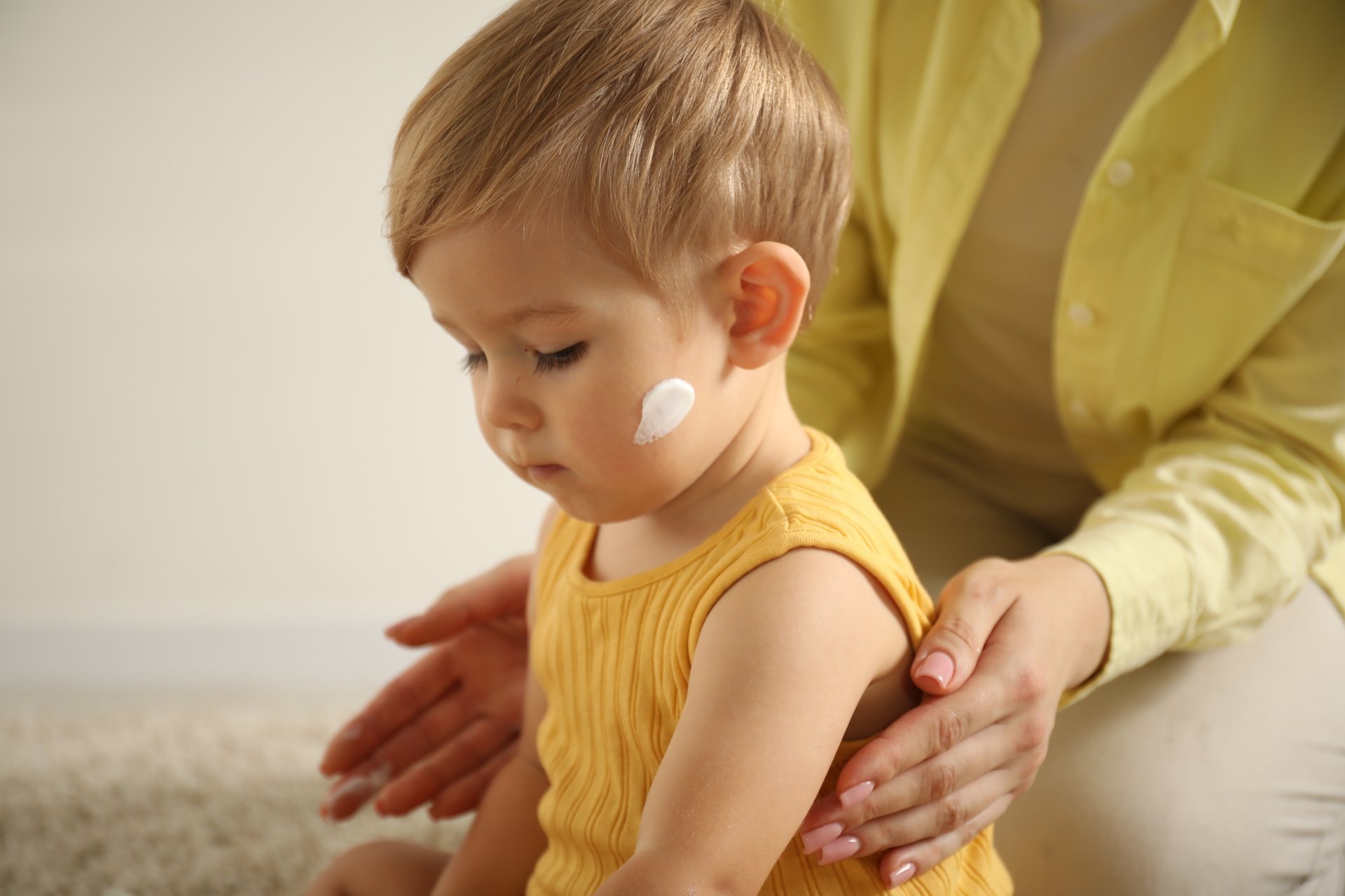 Dermatitis kod beba: znakovi i šta koristiti za njegu