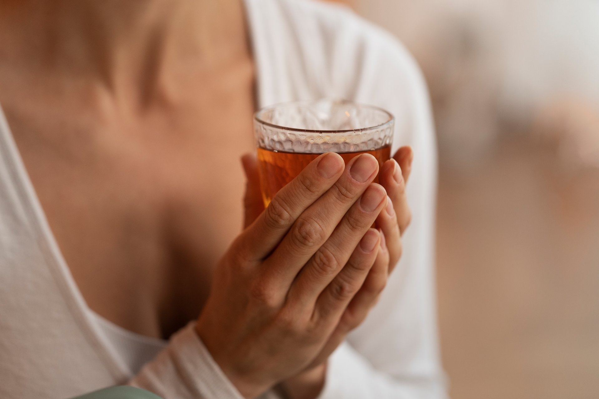 Detox čajevi i koža: nauka vs. Instagram obećanja