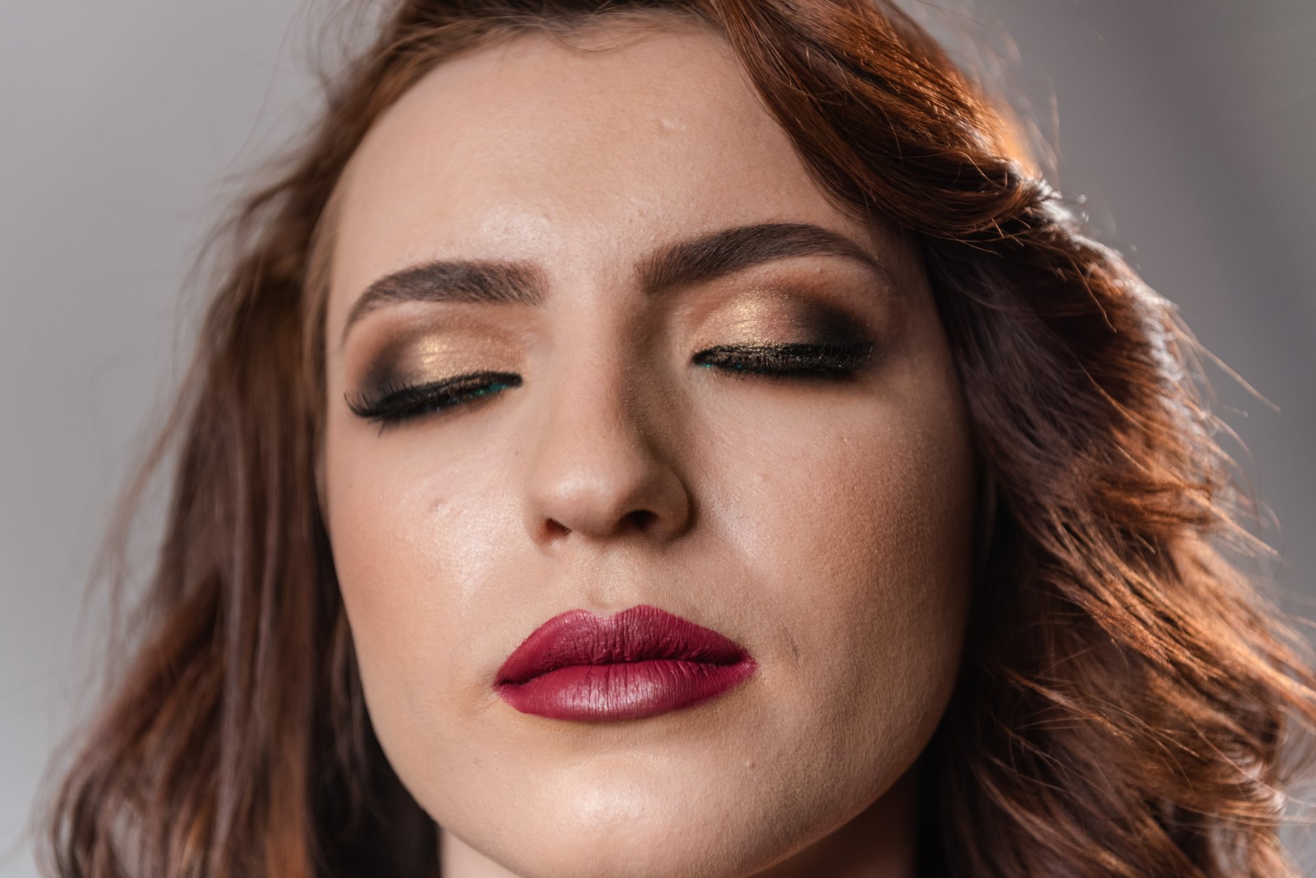 Full-circle eyeliner: trend koji naglašava cijelo oko