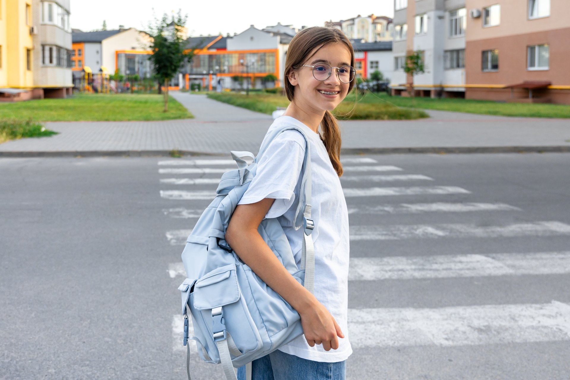 Kako odabrati školski ruksak koji čuva držanje tinejdžera