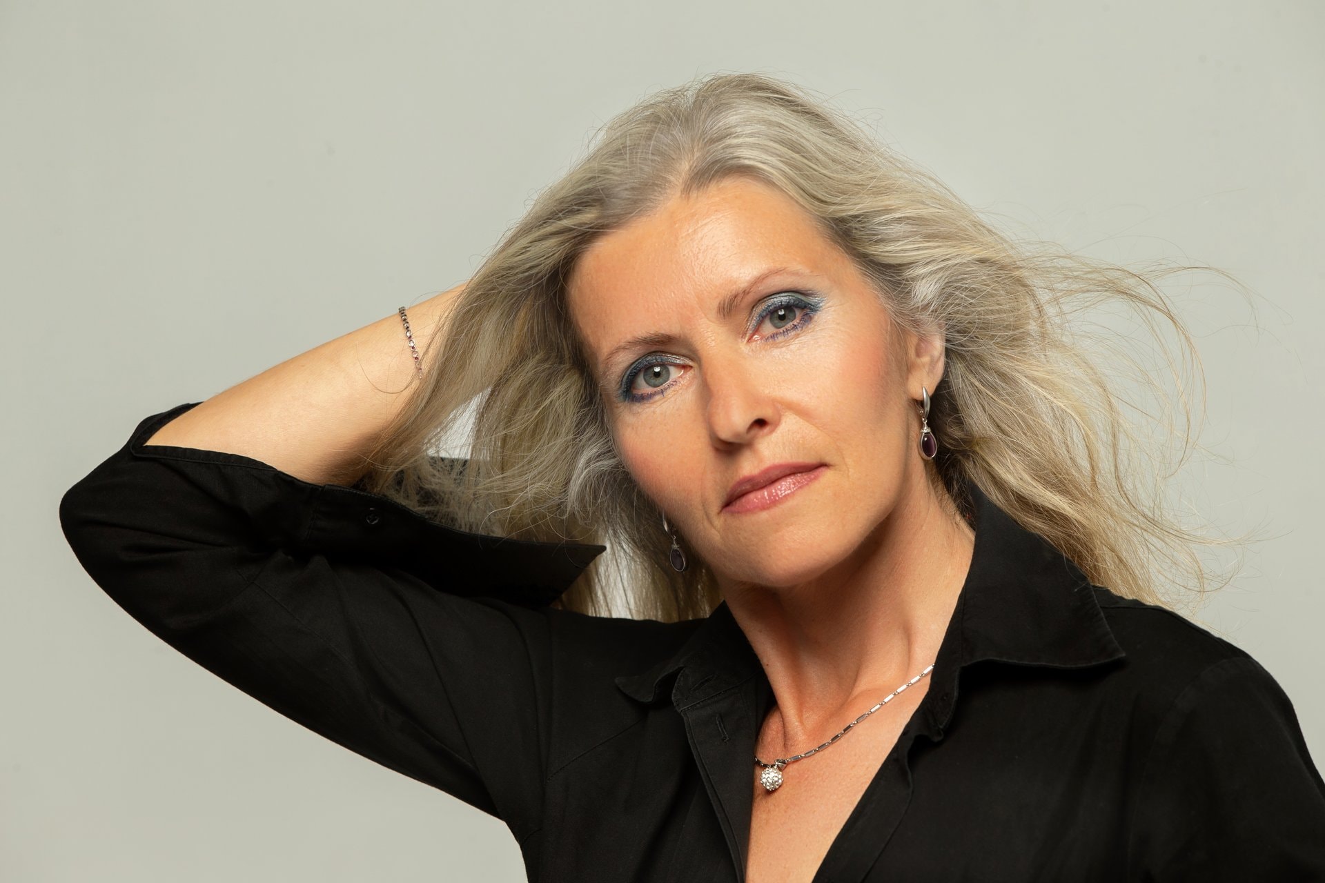 Gusta kosa i u menopauzi: Da, moguće je!