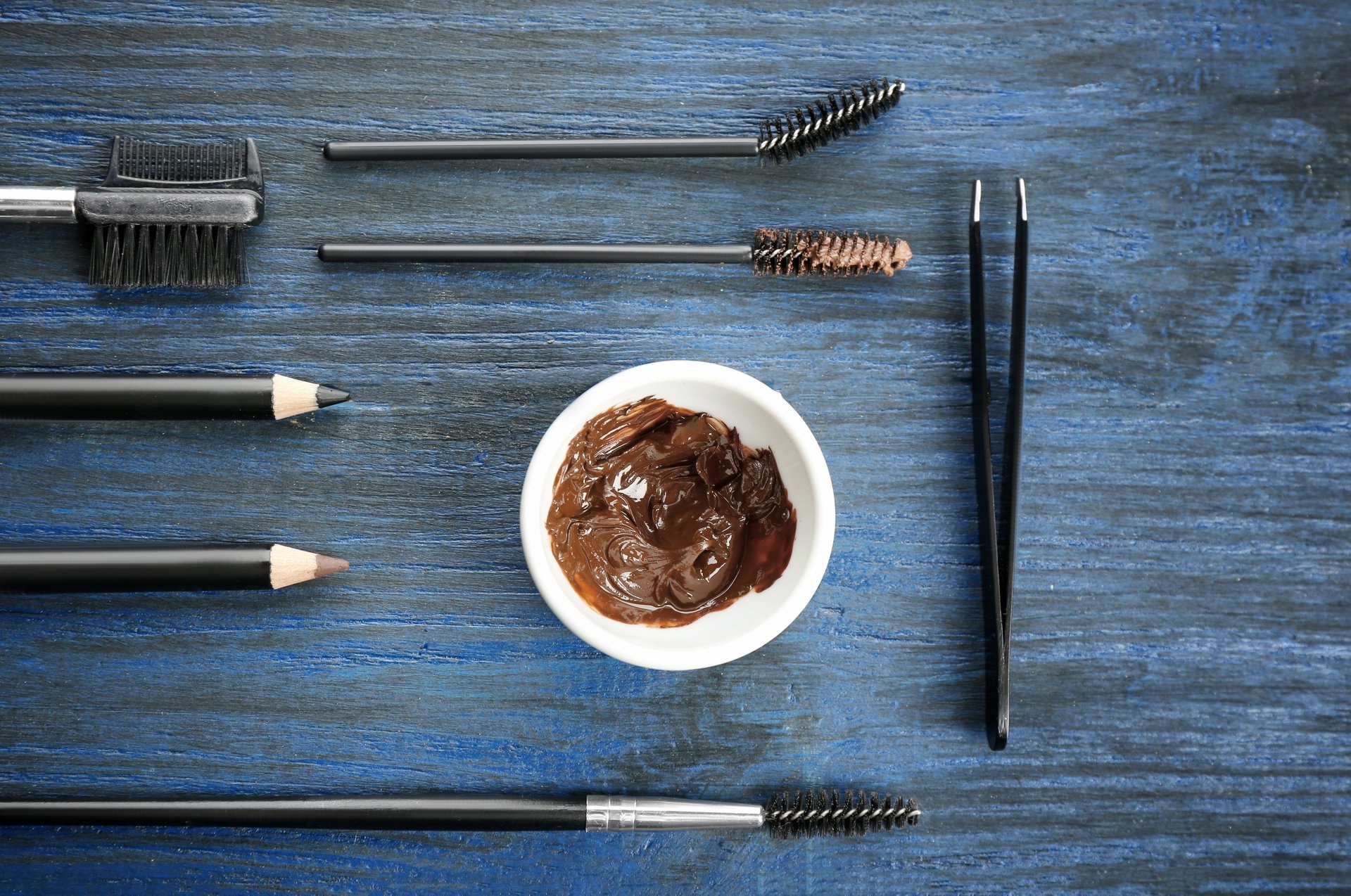 Laminated brows kod kuće: DIY vodič