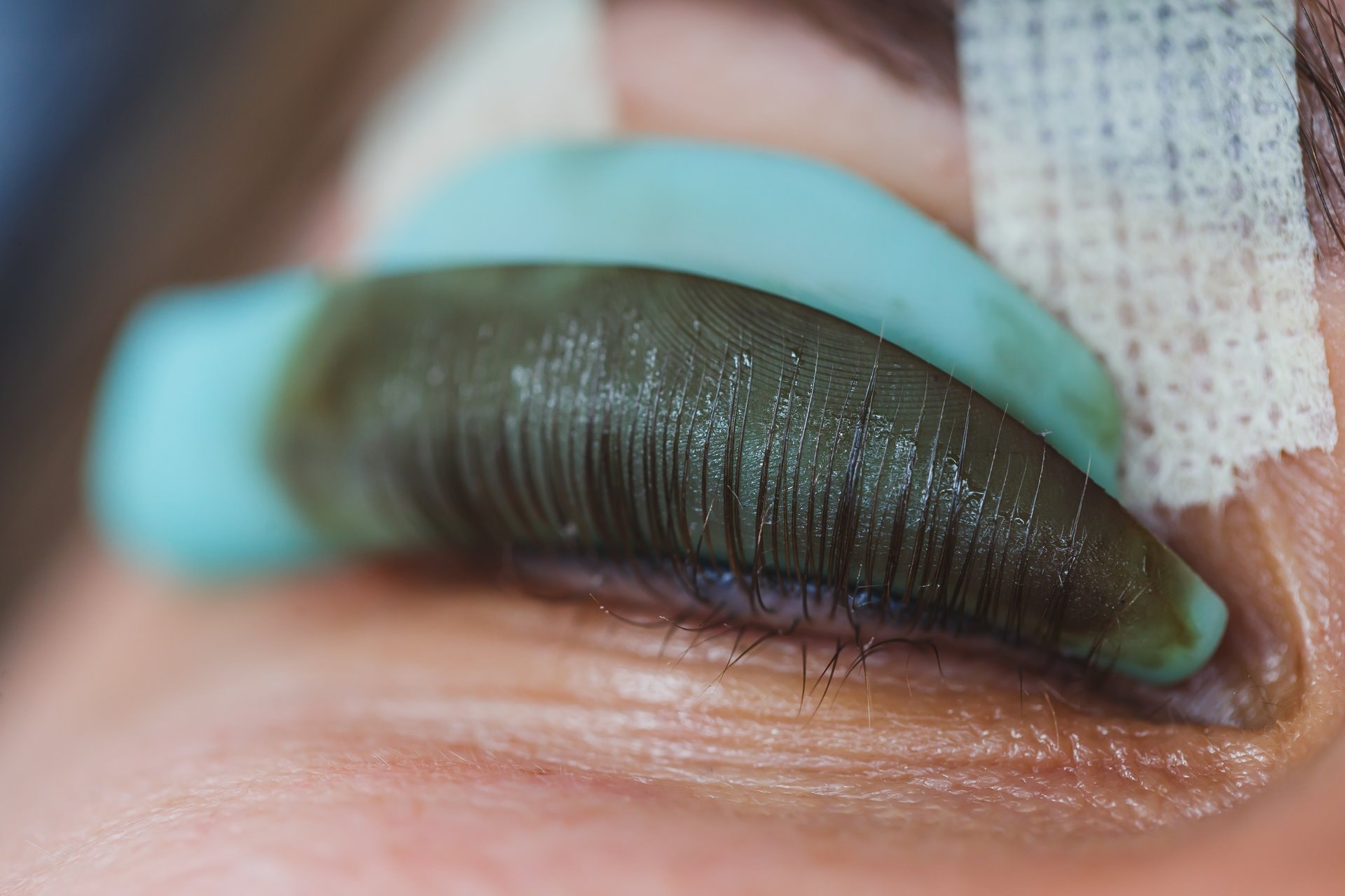 Lifting trepavica: razlika između lash lifta i laminacije