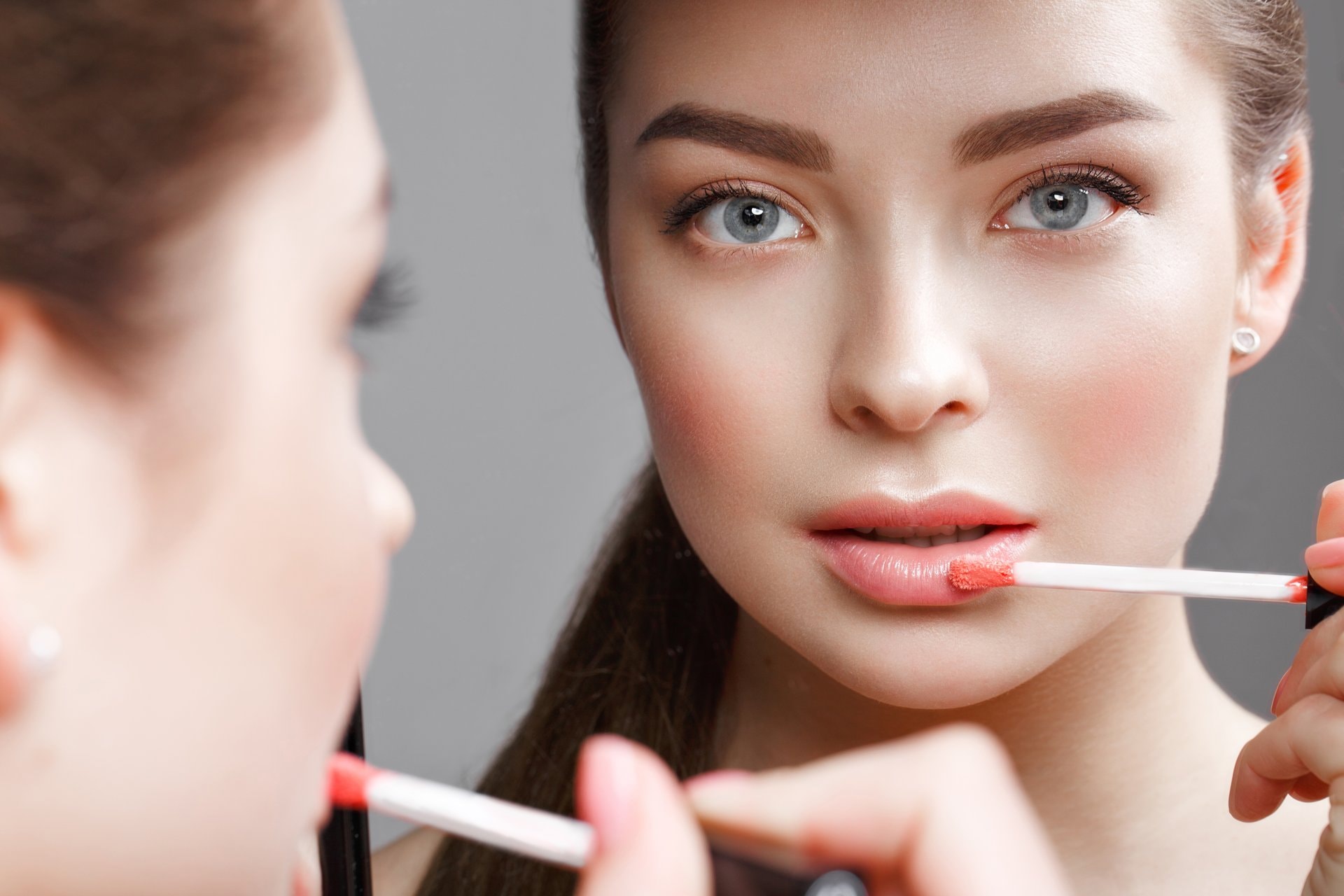 Lip combo tehnika: lip liner, ruž i gloss za savršene usne
