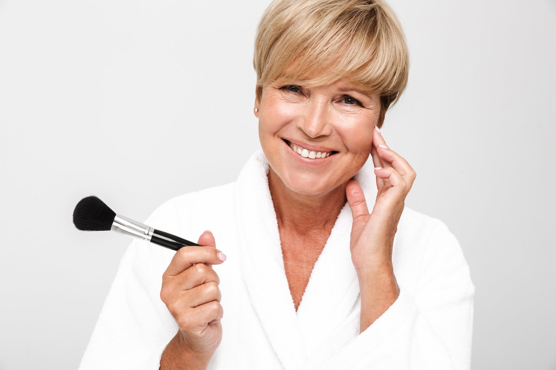 Make-up za zrelu kožu: tehnike koje pomlađuju