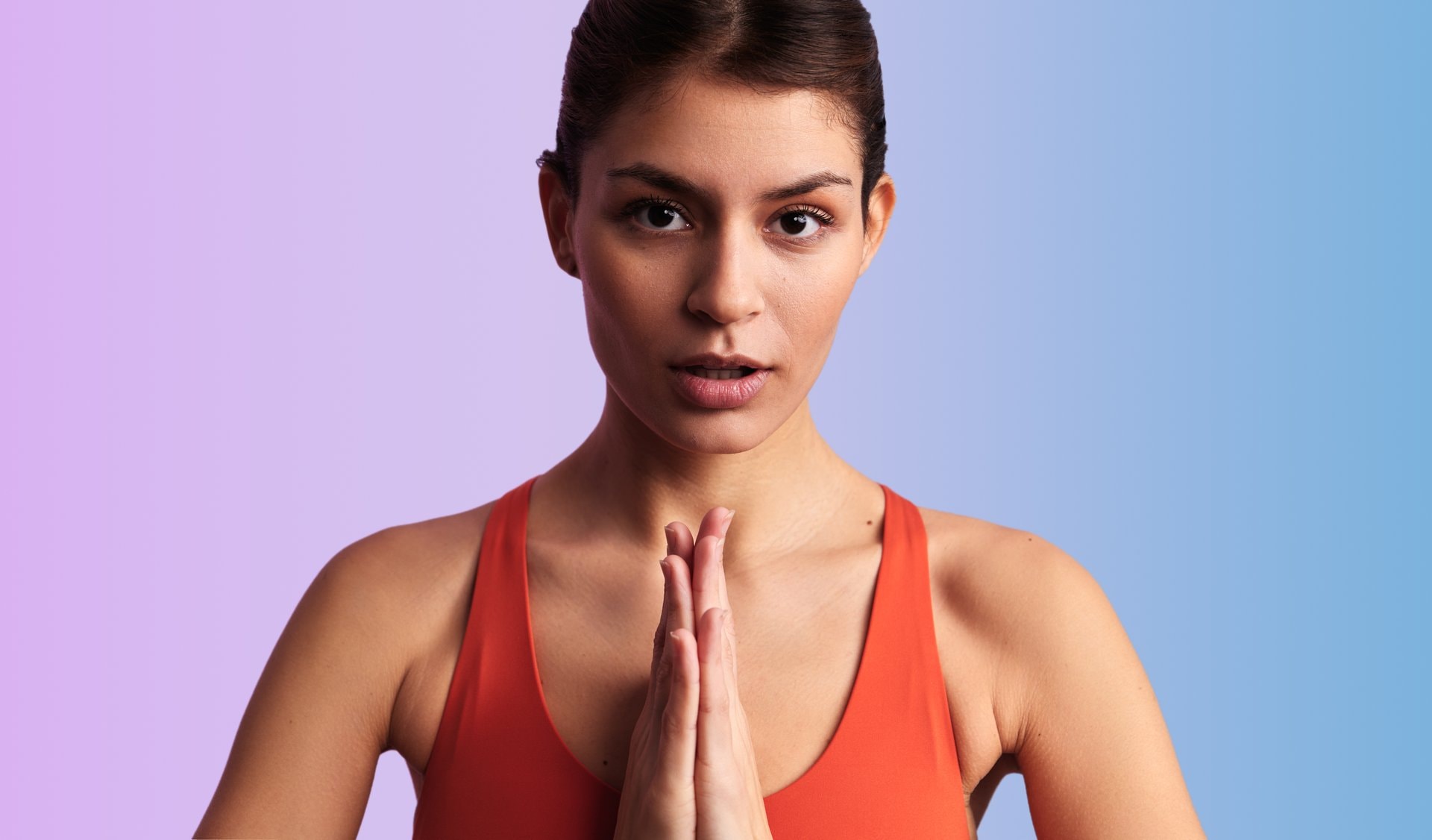 Mewing i face yoga: trendovi za oblikovanje lica bez zahvata