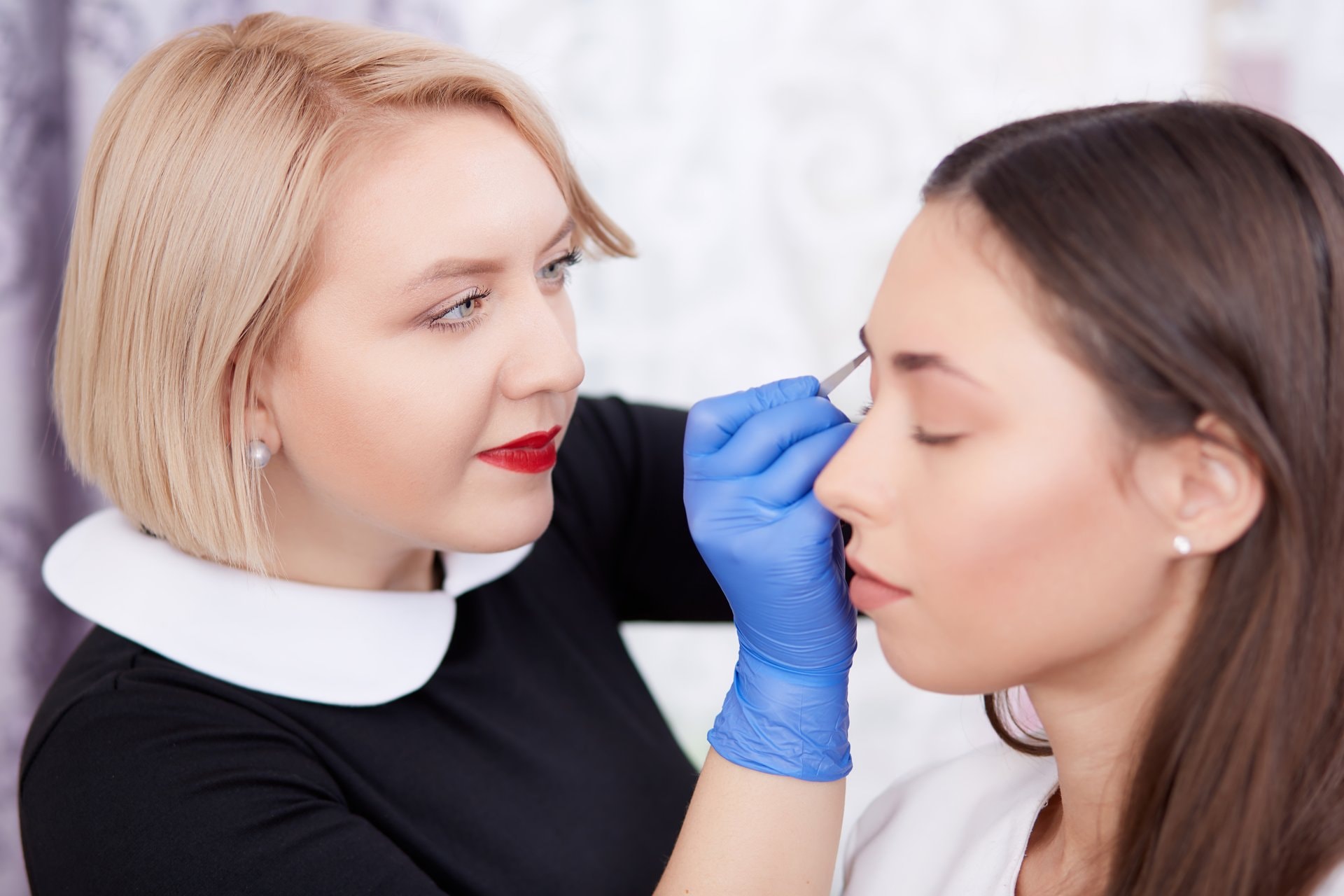 Rinoplastika u BiH: iskustva pacijenata i savjeti hirurga