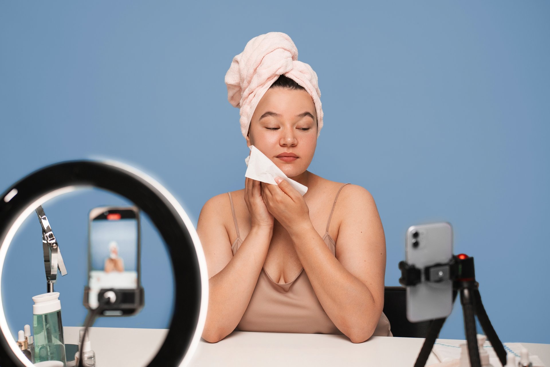 TikTok Skincare: Protokol vs. Viralni trendovi