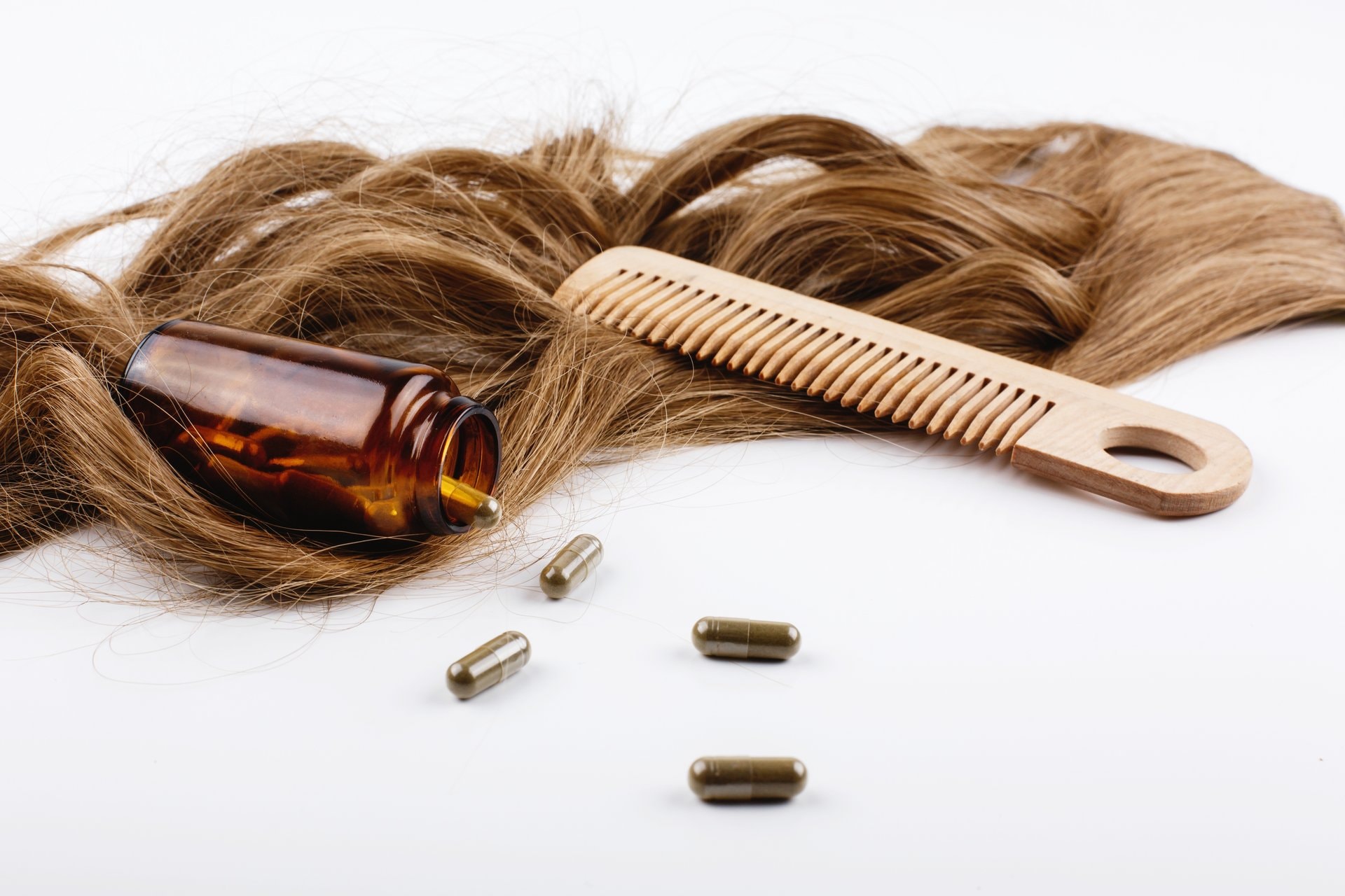 Vitamini, kolagen ili keratin: zašto ne djeluju svima